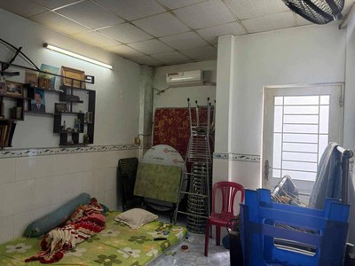 Nhà 2 tầng đúc 35m2, sát chợ gò xoài. hxh 5m thông đường số 19, bhha, bình tân. 2