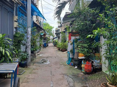 Nhà 2 tầng đúc 35m2, sát chợ gò xoài. hxh 5m thông đường số 19, bhha, bình tân. 4