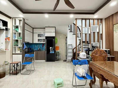 Bán nhà đặng tiến đông 38m2. 5 tầng. mặt tiền 4m. giá 12.1 tỷ đống đa hà nội 0