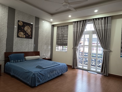 Bán nhà biệt thự  8 tỷ 2 hẻm xe hơi thông đường bùi quang là quận gò vấp 1