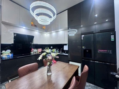 Siêu phẩm 2mt sơn thủy 8 nhà villa 3 tầng có garage giá mềm bất ngờ 2