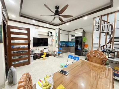 Bán nhà đặng tiến đông 38m2. 5 tầng. mặt tiền 4m. giá 12.1 tỷ đống đa hà nội 2