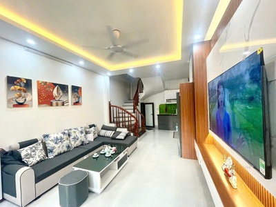 Bán nhà vũ tông phan 30m ra ô tô tránh 37m x 5 tầng 3 phòng ngủ rộng giá 8,4 tỷ 0