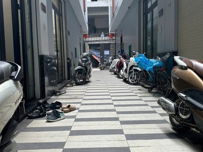 Nhà đẹp ngọc thụy   30m    5 tầng   full nội thất cao cấp 0