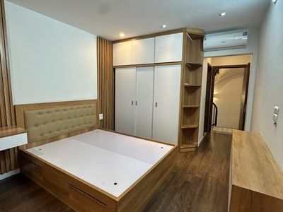 Nhà đẹp ngọc thụy   30m    5 tầng   full nội thất cao cấp 2