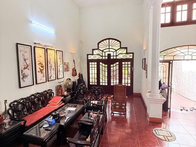 Bán đất tặng luôn căn biệt thự kiểu pháp gần sân bay cạnh mặt tiền và công viên hoàng văn thụ, 4