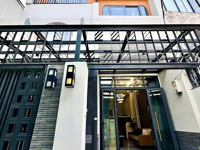 Ngang 6m hiếm - phan văn trị - phạm văn đồng - 60m2 - 3 tầng sân thượng-3 pn - 8. x tỷ 0