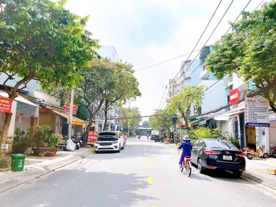 Mt 18 nguyễn ngọc nhựt ngay tân hương : 8m x 19m, vuông vức. 2