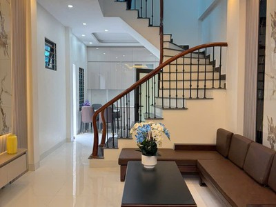 Bán căn góc 3 tầng nhà ngõ đường Ngô Quyền, ph Thanh Bình, TP HD, 43.7m2, 3 ngủ, 3 vs 0