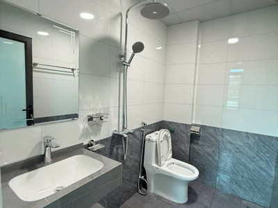 Bán căn góc 3 tầng nhà ngõ đường Ngô Quyền, ph Thanh Bình, TP HD, 43.7m2, 3 ngủ, 3 vs 5