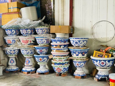 Chậu hoa dán miễng sành - chậu khảm sành sứ - nghệ nhân dán miễng sành sứ ,khảm miễng 14