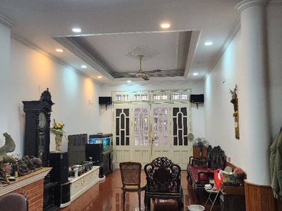 Bán 103M bạch mai tặng nhà ô tô thông kinh doanh 10M ra phố hai bà trưng 0