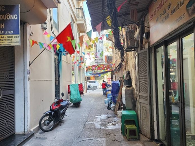 Bán 103M bạch mai tặng nhà ô tô thông kinh doanh 10M ra phố hai bà trưng 4