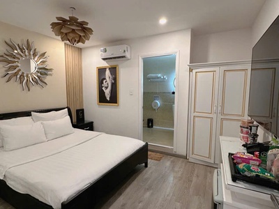 Bán Khách Sạn 2 Mặt Tiền - Đang Khai Thác Ổn Định - Doanh Thu 450Tr/Tháng 5