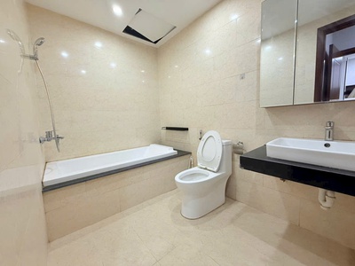 Bán căn 3PN lô góc siêu thoáng 139m2 toà CT1 KĐT Văn Khê Hà Đông. Gía 7,5 tỷ 3