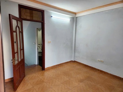 Nhà 4 tầng, lô góc, ngõ 3m ở Hoàng Mai, Minh Khai 2