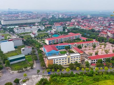 CC gửi bán lô đất có sẵn sổ, dối diện trường học, gần chợ 3