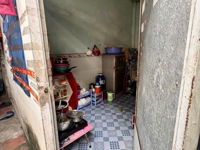 Dãy trọ 10 phòng lô góc cách mặt tiền hà thị khiêm 20m -ngang 10m x 16m 153m2 có thu nhập 15 1