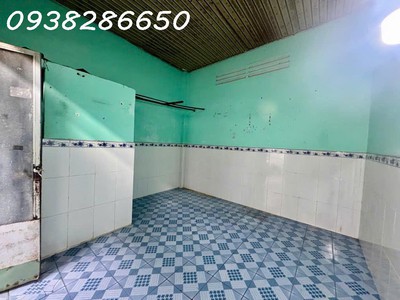 Dãy trọ 10 phòng lô góc cách mặt tiền hà thị khiêm 20m -ngang 10m x 16m 153m2 có thu nhập 15 3