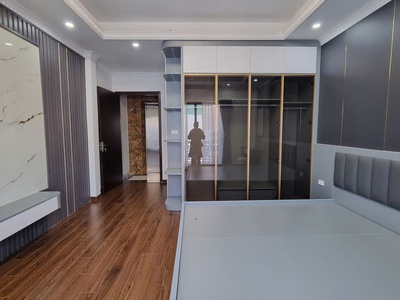 Mặt ngõ, ngõ thông, ôtô đỗ cửa, 6 tầng thang máy, 20m ra phố ôtô tránh 4