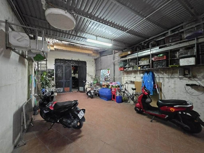 Bán nhà mặt phố phan đăng lưu, 1 mặt ôtô tránh, vỉa hè rộng, đón đầu cầu đuống 2 đang khởi công 3