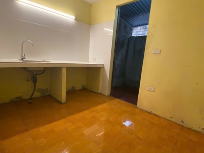 Chính chủ cho thuê nhà 2 tầng phố lý sơn, long biên 3