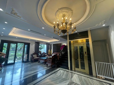 Nhanh phân lô oto dừng đỗ hàm nghi,lô góc,dt:50mx5t,mt 5m,giá: 12.4ty, 0