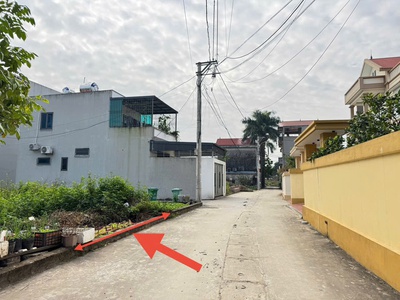 Đất đẹp tổ 9, tt quang minh cũ , nay là thôn ấp tre, xã quang minh. đường thông, oto tránh 0