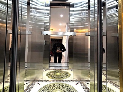 Bán nhà ngọc khánh thang máy 35m 5 tầng mặt tiền 3,3 giá chào 10,5 ty 0