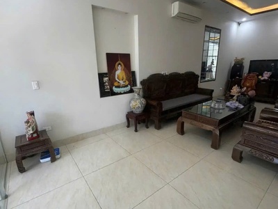 Cho thue tầng 1 nhà mặt ngõ to chợ Hàng , ô tô đỗ cửa . Phù hợp làm văn phòng , kinh doanh , ở 0