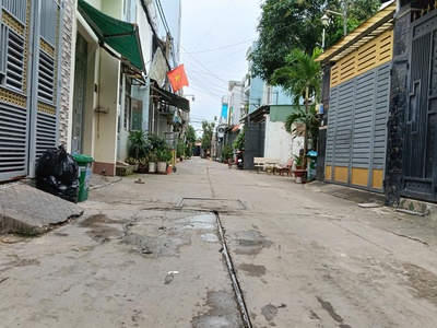 Siêu phẩm liên khu 4-5 gần chợ bình thành hẻm nhựa 6m thông kd 90m2 -3 tầng 5 tỷ 9 1