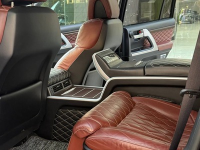 Bán Land Cruiser 4.6V8 4 chỗ siêu VIP, sản xuất 2020. xe cực mới. 7