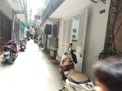 Bán nhà tập thể tầng 1 yên lạc 55m hai bà trưng 4