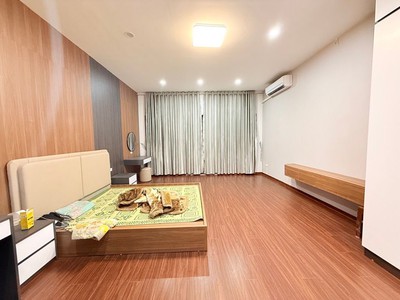 Bán nhà 4 tầng long lanh ở nga 2 thoáng phân lô ngõ 299 đường hoàng mai 3