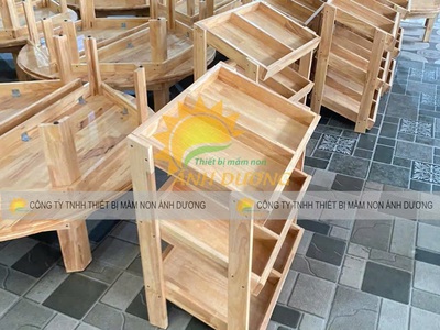 Bàn gỗ mầm non chất lượng cao, bàn gỗ mẫu giáo 2