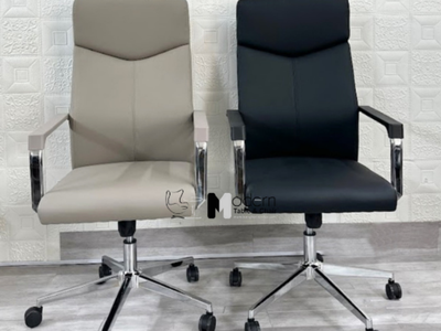 Ghế lãnh đạo nệm da chân bánh xe CM4602-P tại HCM 2
