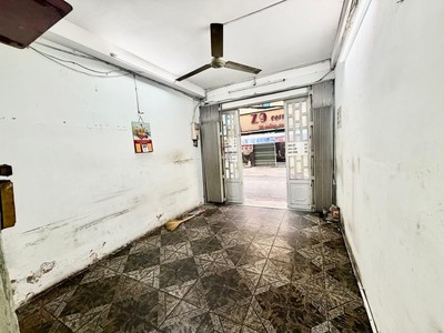 Cần bán nhà khu vực phan xích long 3