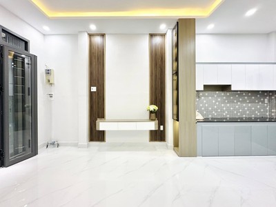 Cần bán nhà khu ẩm thực phan xích long 1