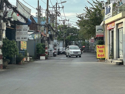 Nhà phố 3 lầu hẻm 8m tô ngọc vân ngang 5.3m 132m2 ở ngay tặng nt đẹp chỉ 12.3 tỷ. 1