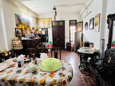 Bán nhà mặt phố tuệ tĩnh, 35m2, 3 tầng, 26 tỉ, vỉa hè rộng, kinh doanh đỉnh, dòng tiền 30tr/tháng 0