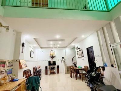 Mặt tiền kinh doanh tân thới nhất quận 12 , dt 8,5 x 16   136m2 ,nhà 3  tầng ,3pn,4wc 1