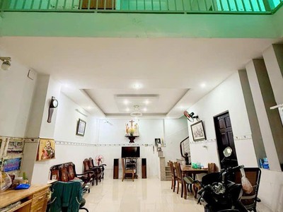 Mặt tiền kinh doanh tân thới nhất quận 12 , dt 8,5 x 16   136m2 ,nhà 3  tầng ,3pn,4wc 4