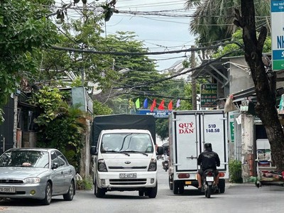 Nhà phố 3 lầu hẻm 8m tô ngọc vân ngang 5.3m 132m2 ở ngay tặng nt đẹp chỉ 12.3 tỷ. 2