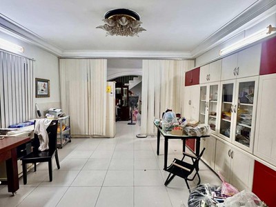 Bán nhà siêu phẩm trần quang diệu- p.14   - hẻm xe hơi - dt 95/70m2  5.2x18.8 nở hậu 6.6m  - 4 tầng 0