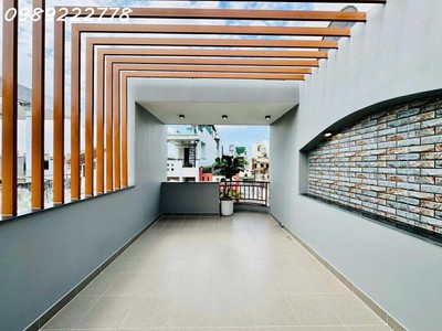 Bán nhá lê văn sỹ -p 1 - mới đẹp 100/100 dt 61m2- 4tầng 5pn- thang máy nội thất cao cấp khu 4