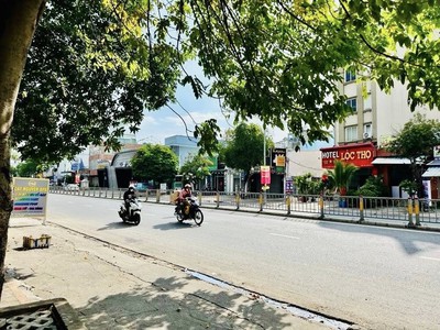 Trục kinh doanh chính tây thạnh   đang cho thuê 30tr/tháng   2 tầng   78m 0