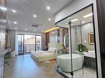 Nhà đẹp cổ linh, 8 tầng thang máy, đối diện aeon, gara, full nội thất 3