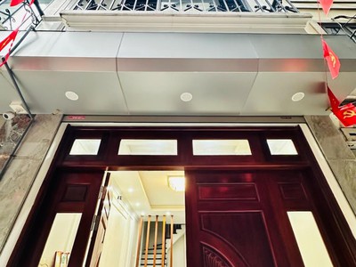 Nhà phố hoàng ngân-32m 5tầng- ngõ thông  ô tô đỗ cửa- nhỉnh 9 tỷ 0