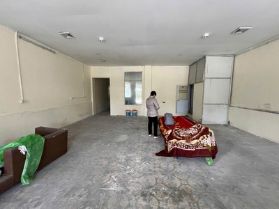 Linhhk cho thuê mp trần nhật duật   75m , mt 8m, vuông vắn, nhận ngay 0