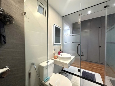 Bán nhà chính chủ - trần bình trọng - p5 bình thạnh - hẻm 5m - 4pn lớn - nhà 4 tầng - bán 7.7 tỷ - 1